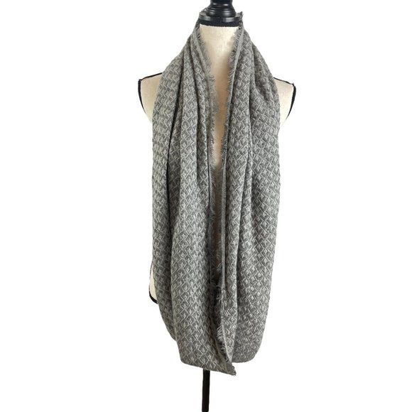 NORDSTROM BP GRAY FRINGE INFINITY SCARF O/S - Picture 1 of 6